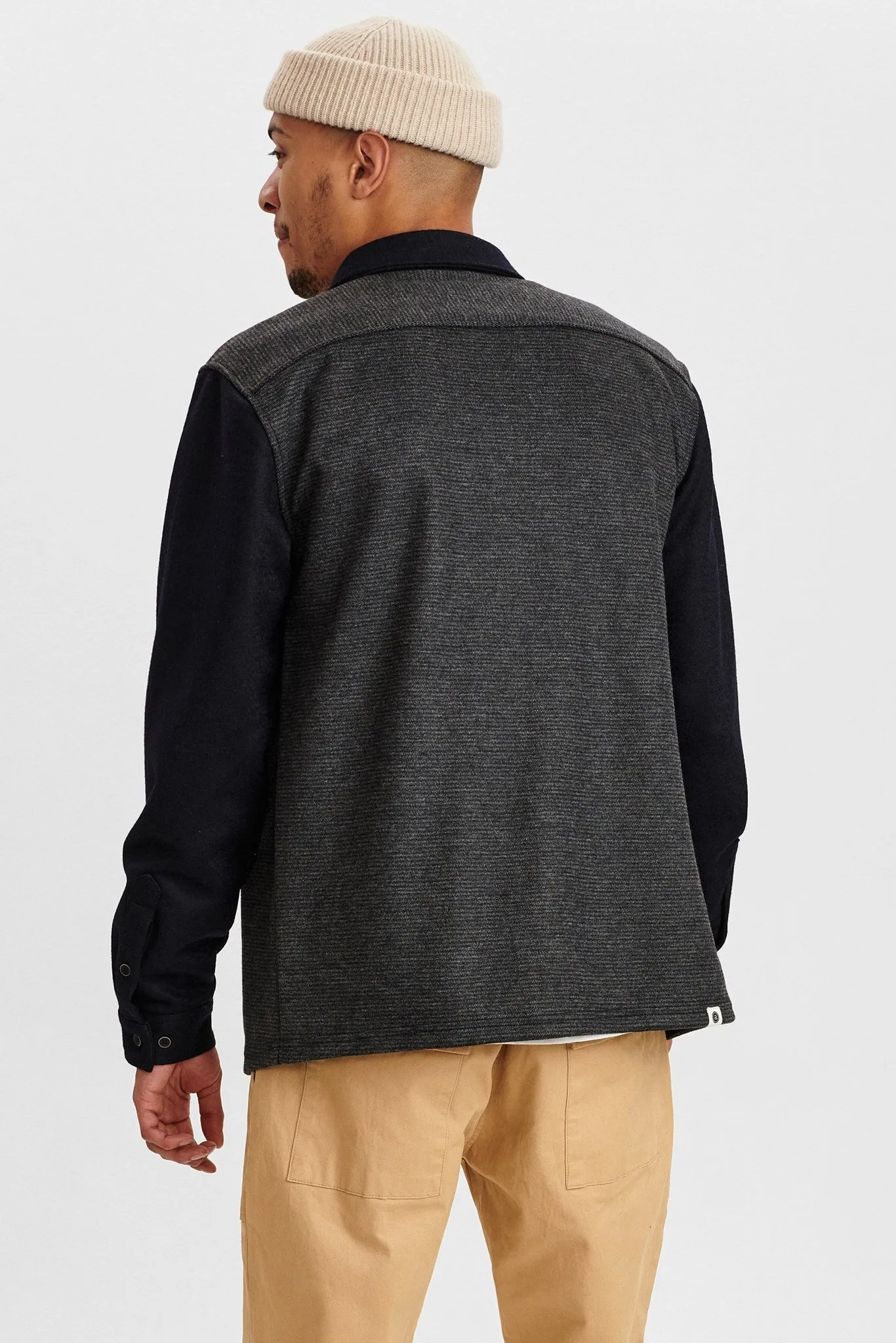 AKHAURO WOOL OVERSHIRT - Caviar