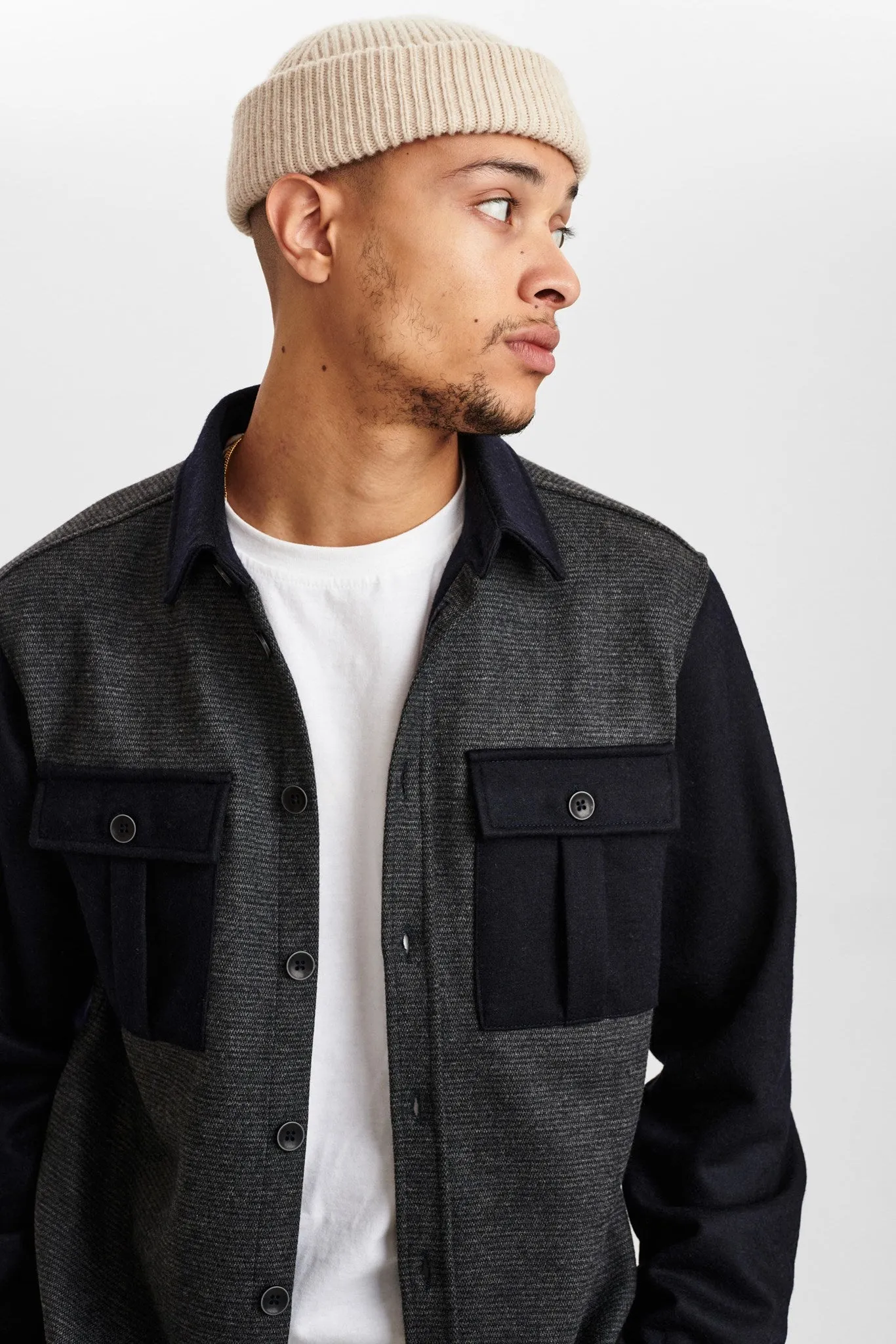 AKHAURO WOOL OVERSHIRT - Caviar