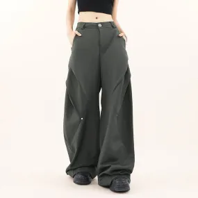 Button Pleated Loose Trousers