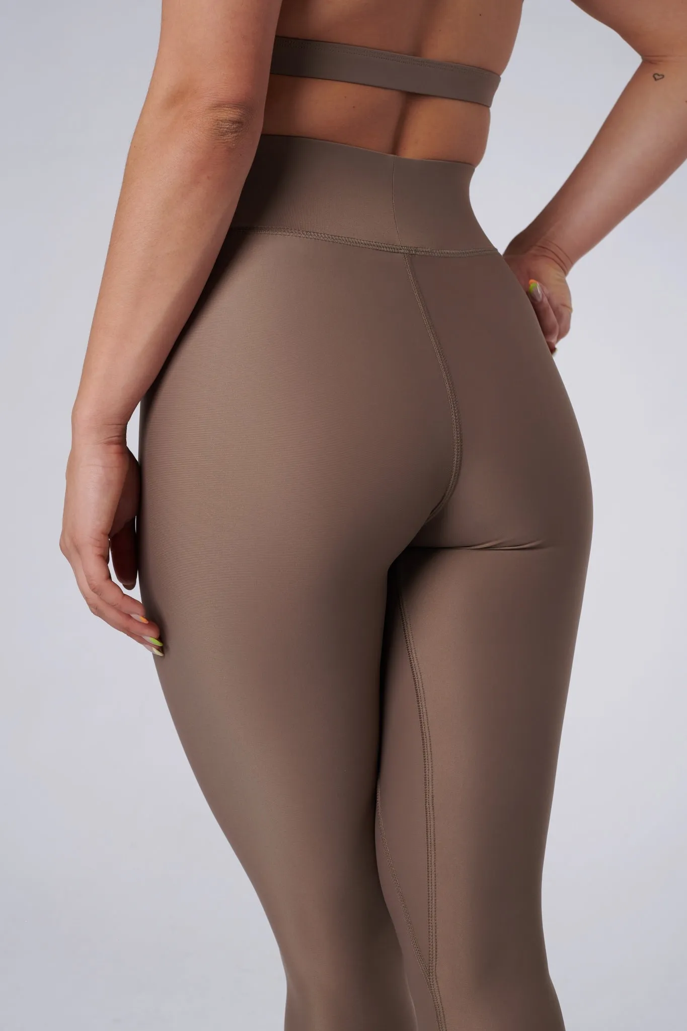 Cora Compression Leggings | Recycled Nylon | Sand