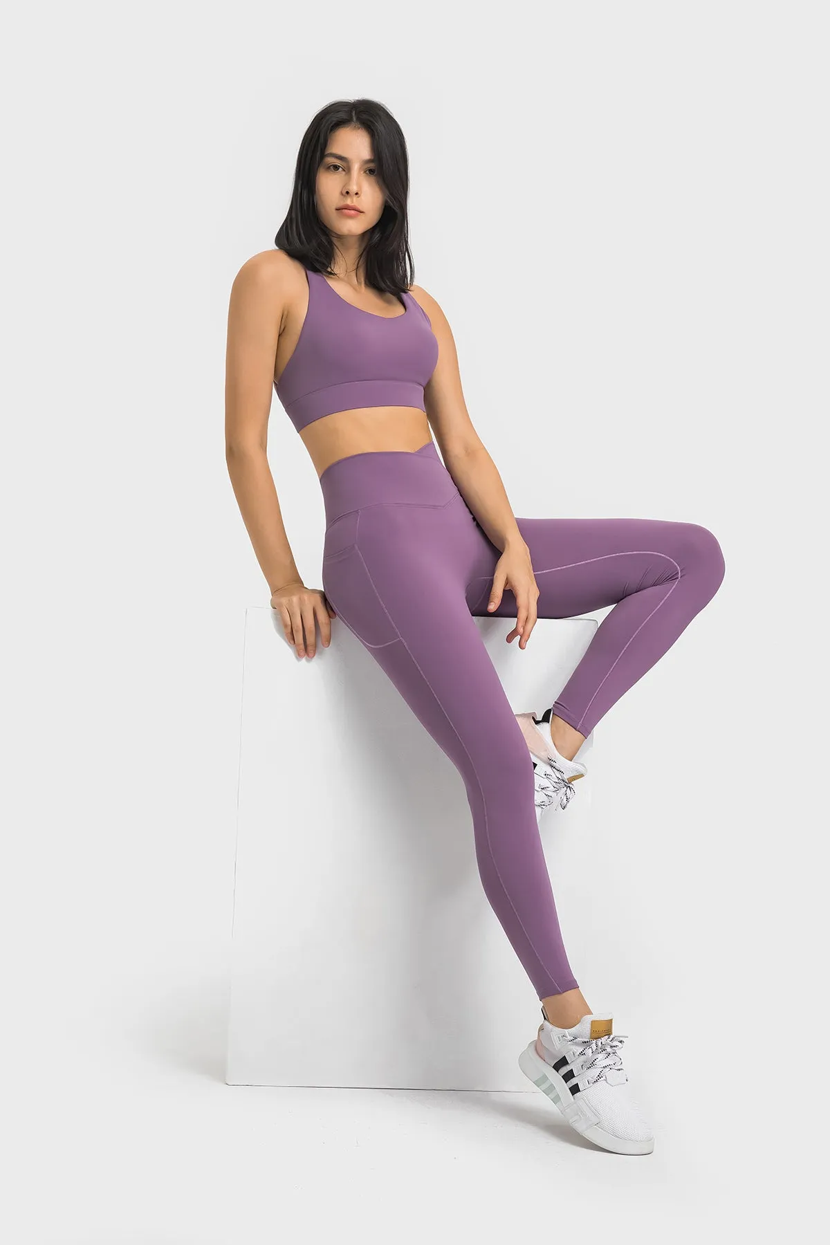 Cross Waistband Compression Leggings with Side Pockets