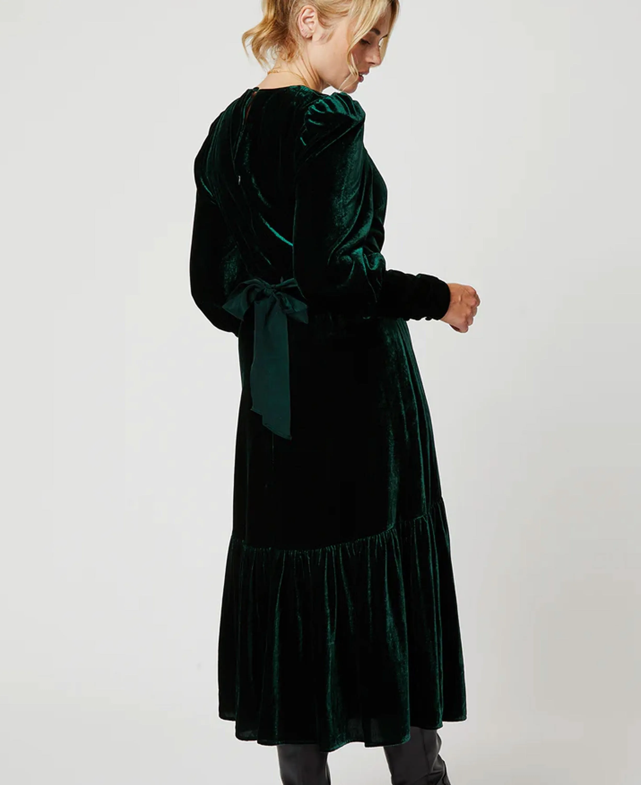 Esmee Velvet Dress - Emerald Green