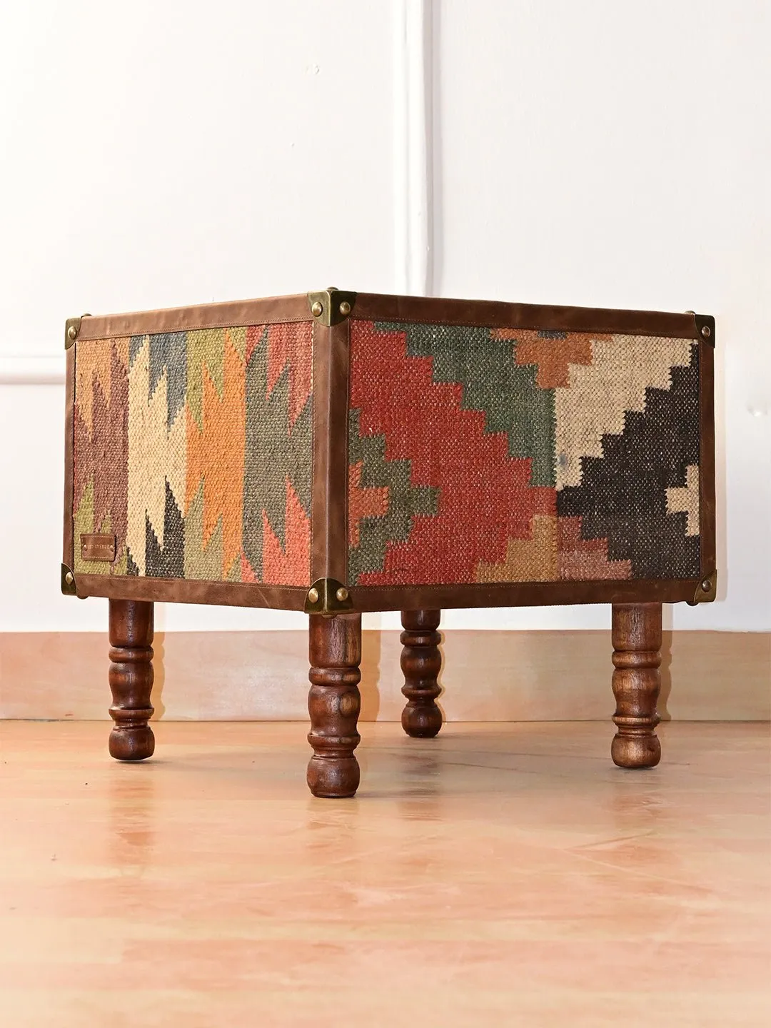 KIAAN  - KILIM & LEATHER OTTOMAN