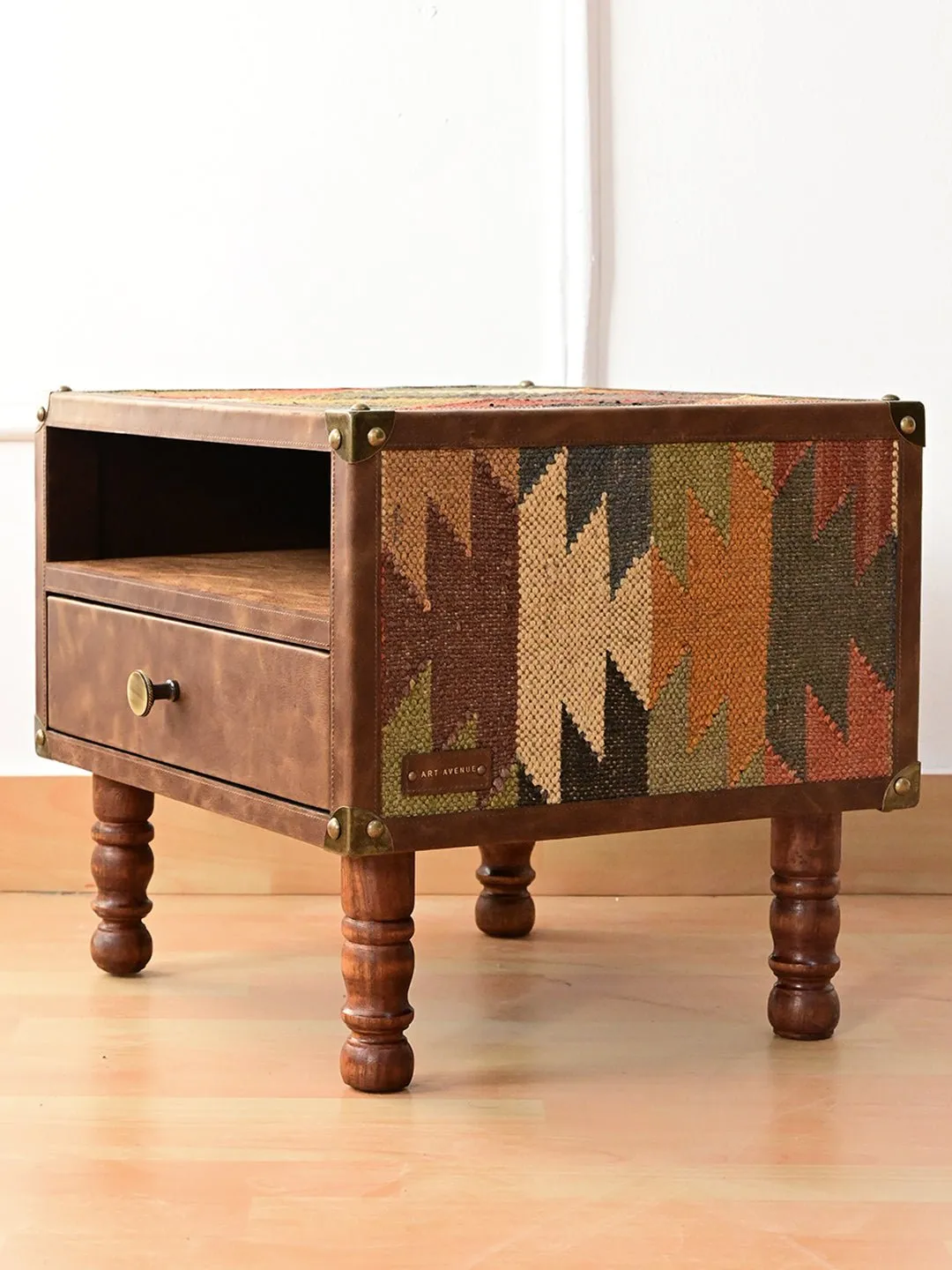 KIAAN  - KILIM & LEATHER OTTOMAN