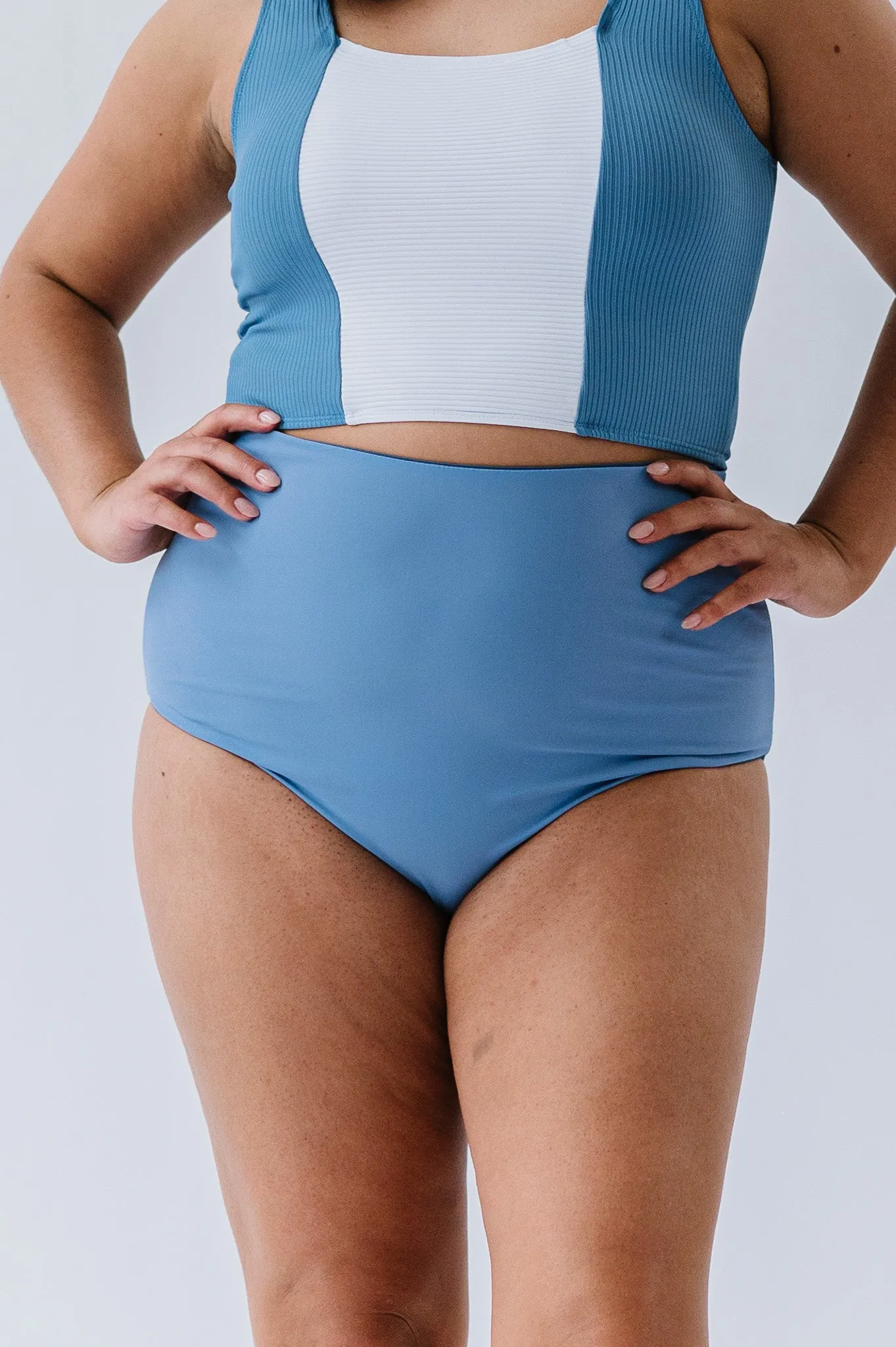 Leisure Reversible Bottom | Surface Deep Blue