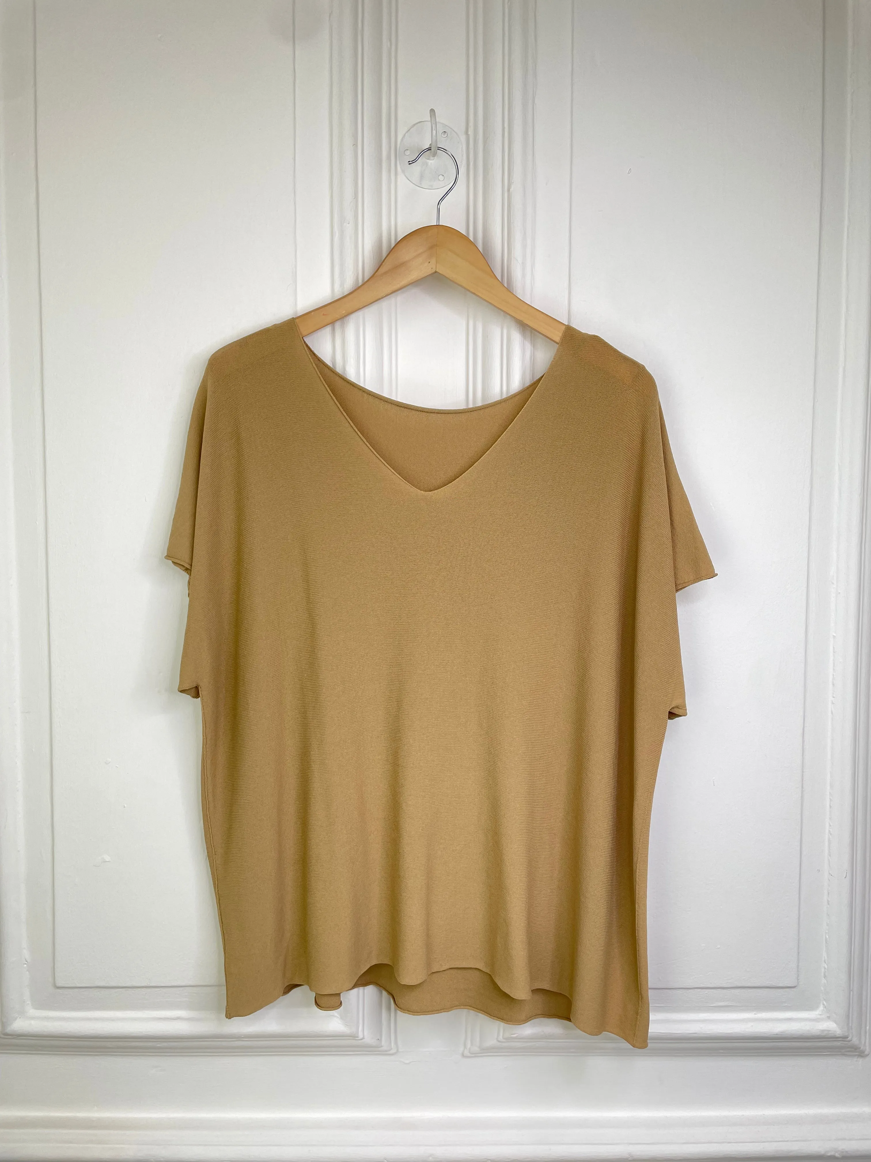 Lightweight Knitted T-Shirt - Caramel