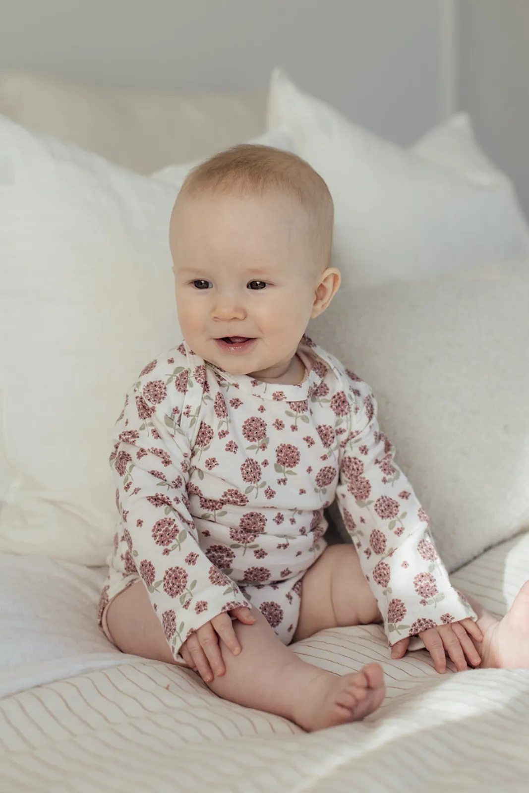 Merino Wool Baby Onesie - Hydrangea