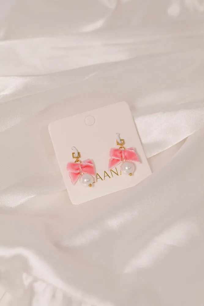 Pink Velvet Bow Pearl Charm